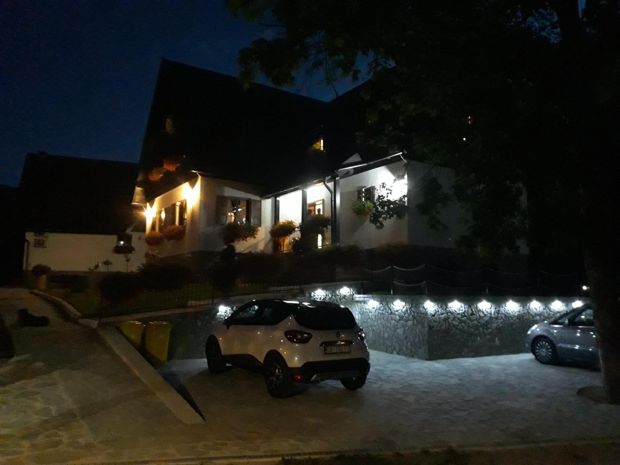 Отель Pansion Breza Плитвицкие озёра Экстерьер фото