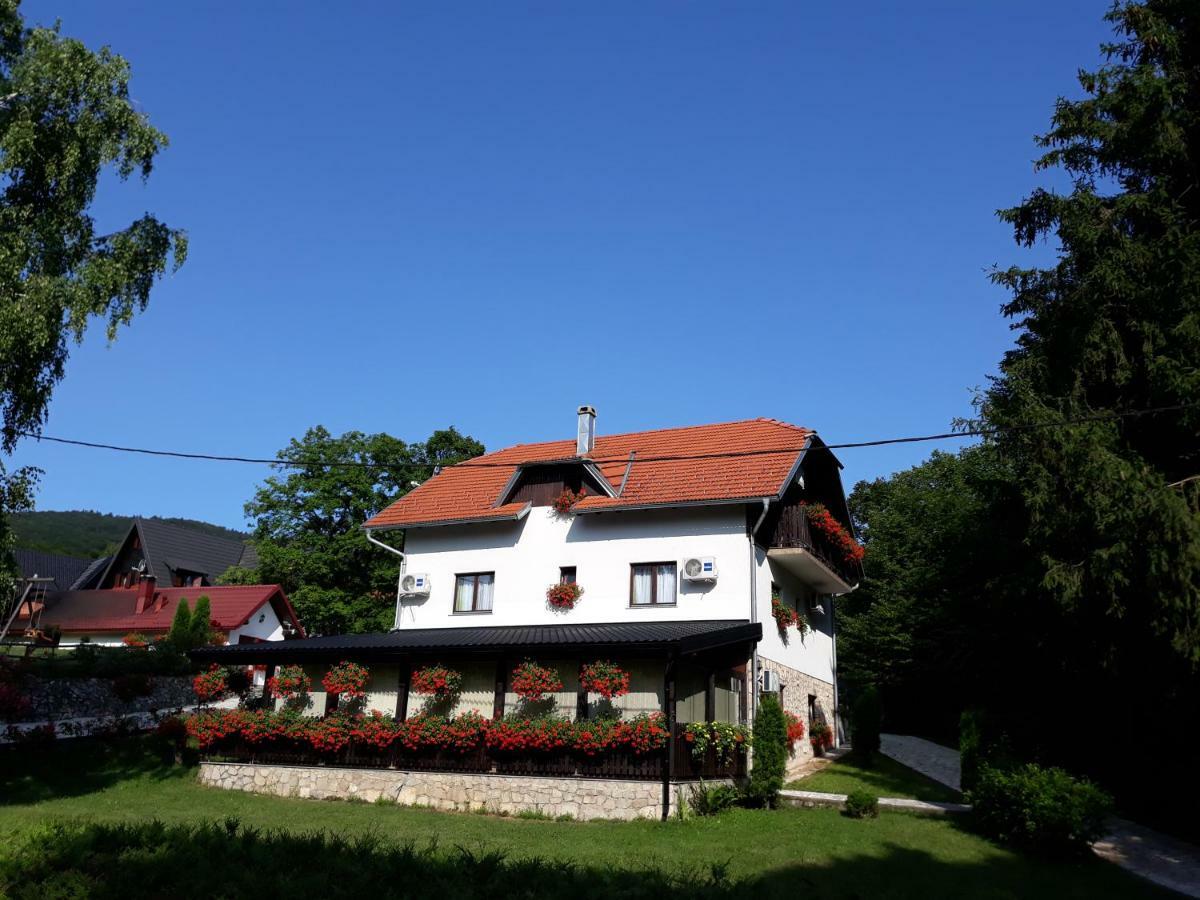 Отель Pansion Breza Плитвицкие озёра Экстерьер фото